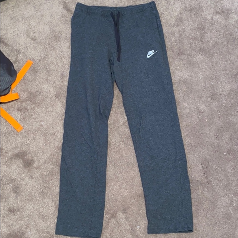 Boys Nike sweats!
